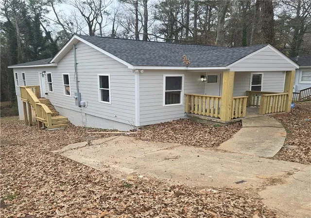 Photo 3 of Single family home for sale at 172 Polar Rock Rd, Atlanta, GA 30315 | MLS# 7834056 | Listing updated on 2026-09-09