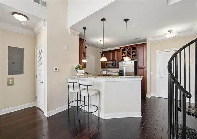 Listing Photo 1 - Condo for sale in building located at 901 Abernathy Rd Ne, Sandy Springs, GA 30328 - Unit #6030