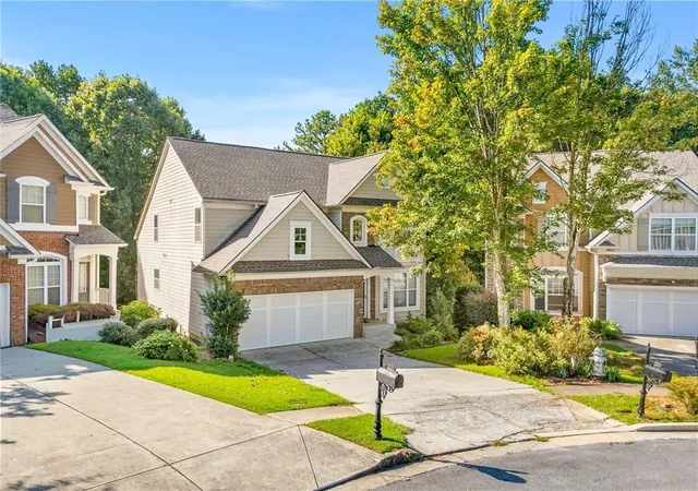 Photo 4 of Single family home for sale at 2113 Worrall Hl Dr, Duluth, GA 30096 | MLS# 7840862 | Listing updated on 2026-10-27