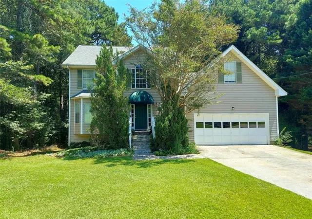 Photo 1 of Single family home for sale at 2737 Crestworth Ln, Buford, GA 30519 | MLS# 7833444 | Listing updated on 2026-09-06