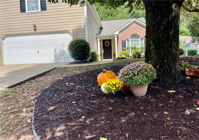 Photo 2 of Sale Pending at 312 Ethridge Dr Nw, Kennesaw, GA 30144 | MLS# 7835086 | Listing updated on 2026-09-21