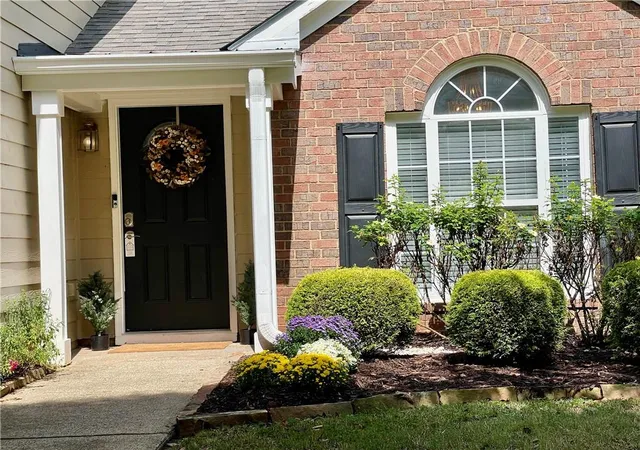 Photo 3 of Sale Pending at 312 Ethridge Dr Nw, Kennesaw, GA 30144 | MLS# 7835086 | Listing updated on 2026-09-21