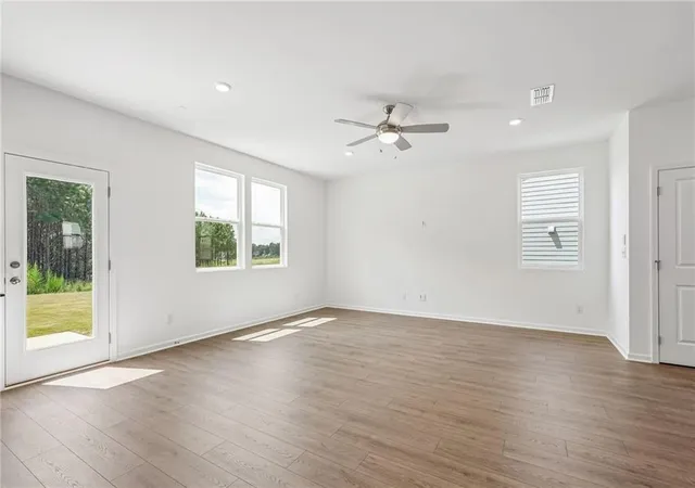 Photo 3 of Single family home for sale at 216 Groveton Ct, Euharlee, GA 30145 | MLS# 7810089 | Listing updated on 2026-09-20