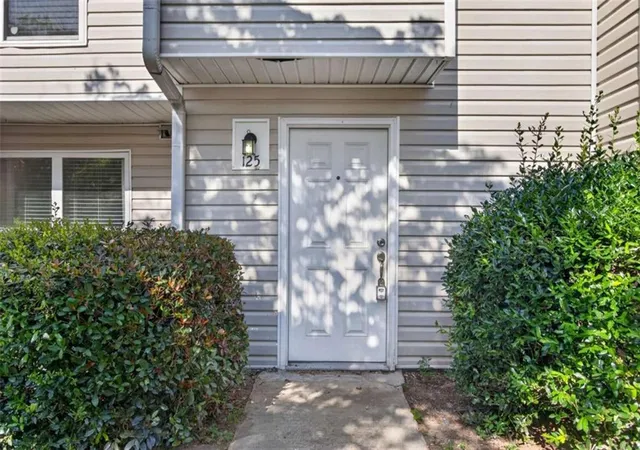 Photo 1 of Single family home for sale at 125 Governors Dr, Forest Park, GA 30297 | MLS# 7832977 | Listing updated on 2026-09-05