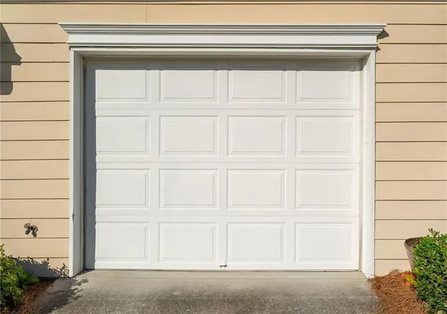 Photo 4 of Townhouse for sale at 136 Camry Ln, Grayson, GA 30017 | MLS# 7831732 | Listing updated on 2026-09-22