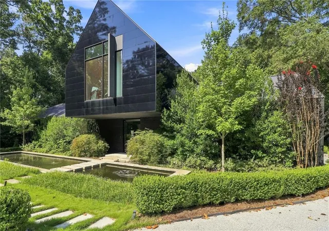 Photo 3 of Single family home for sale at 2716 Ridgewood Rd NW, Atlanta, GA 30327 | MLS# 7842007 | Listing updated on 2026-09-24