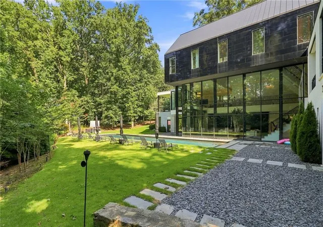 Photo 4 of Single family home for sale at 2716 Ridgewood Rd NW, Atlanta, GA 30327 | MLS# 7842007 | Listing updated on 2026-09-24