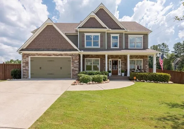 Photo 1 of Sale Pending at 3 Hillshire Dr, Cartersville, GA 30120 | MLS# 7832327 | Listing updated on 2026-09-25