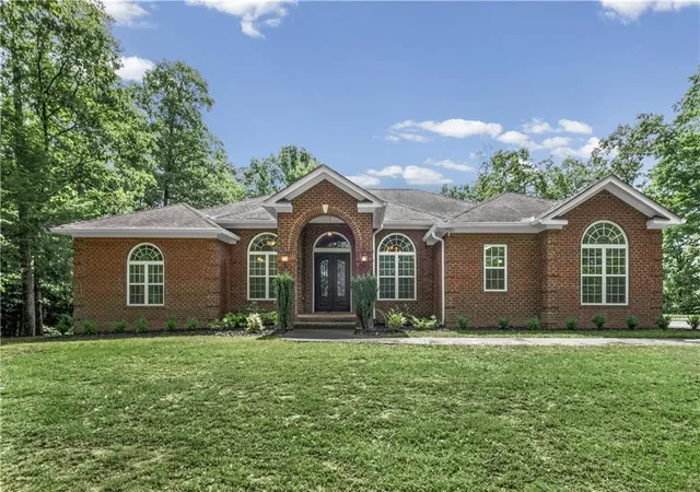 Photo 1 of Single family home for sale at 180 Cothran Rd, Dawsonville, GA 30534 | MLS# 7829813 | Listing updated on 2026-09-02