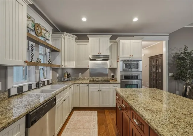 Photo 3 of Single family home for sale at 111 Summit View Dr, Ellijay, GA 30540 | MLS# 7859942 | Listing updated on 2026-10-28
