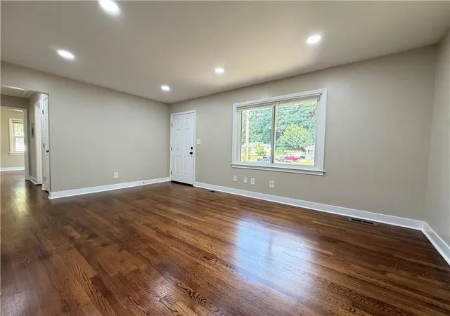 Photo 2 of Single family home for sale at 897 Wanda, Marietta, GA 30008 | MLS# 7833381 | Listing updated on 2026-09-17
