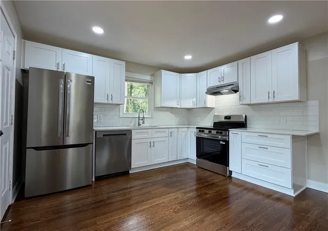Photo 3 of Single family home for sale at 897 Wanda, Marietta, GA 30008 | MLS# 7833381 | Listing updated on 2026-09-17