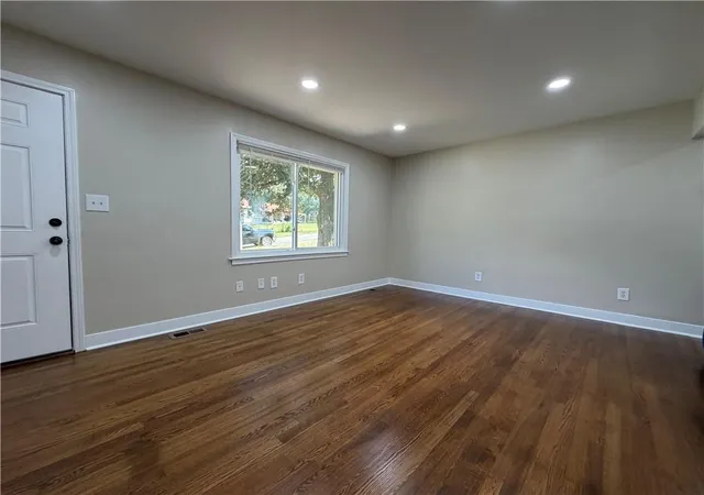 Photo 4 of Single family home for sale at 897 Wanda, Marietta, GA 30008 | MLS# 7833381 | Listing updated on 2026-09-17