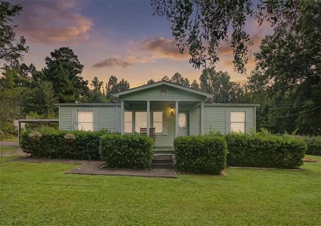Photo 2 of Single family home for sale at 4837 S Dixie Hwy, Resaca, GA 30735 | MLS# 7818864 | Listing updated on 2026-10-13