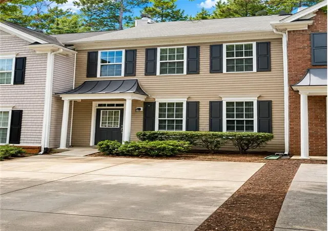 Photo 2 of Townhouse for sale at 185 Galecrest Dr, Alpharetta, GA 30004 | MLS# 7832910 | Listing updated on 2026-09-05