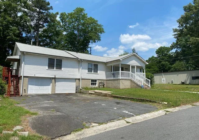 Photo 3 of Multi family home for sale at 79 Ayers Ave Ne, Marietta, GA 30060 | MLS# 7844228 | Listing updated on 2026-09-25