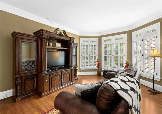 Photo 4 of Sale Pending at 210 York Town Cir, Johns Creek, GA 30097 | MLS# 7830724 | Listing updated on 2026-09-19