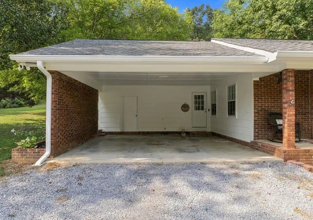 Photo 3 of Single family home for sale at 1634 Little Texas Valley Rd, Rome, GA 30165 | MLS# 7838857 | Listing updated on 2026-09-29