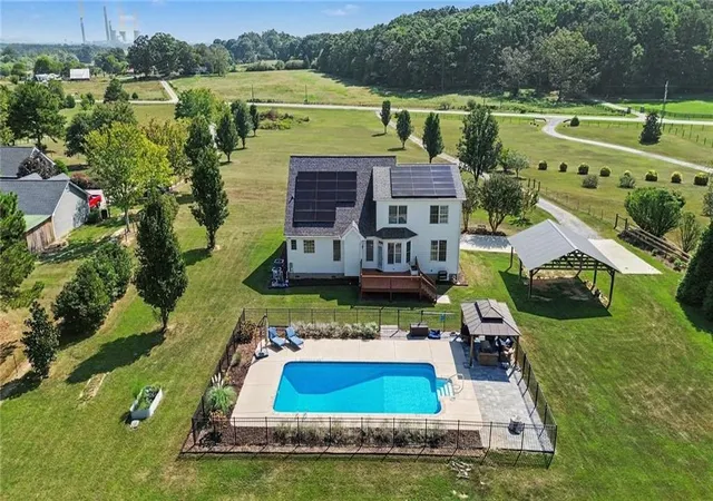 Photo 4 of Sale Pending at 1510 Taylorsville Macedonia Rd, Taylorsville, GA 30178 | MLS# 7834867 | Listing updated on 2026-10-03