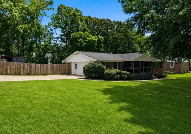 Photo 1 of Single family home for sale at 512 Mason Dr, Canton, GA 30115 | MLS# 7821653 | Listing updated on 2026-10-22