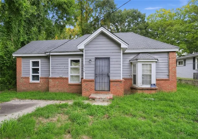 Photo 2 of Single family home for sale at 2516 Albert Way, Lithonia, GA 30058 | MLS# 7840439 | Listing updated on 2026-09-19