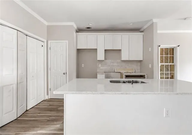 Photo 1 of Single family home for sale at 1143 Hubbard St SW, Atlanta, GA 30310 | MLS# 7856625 | Listing updated on 2026-10-21