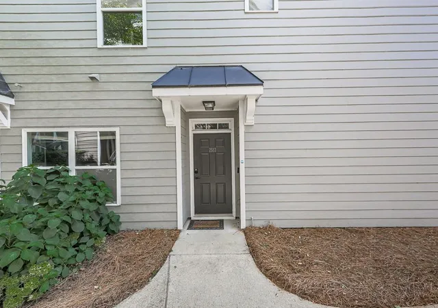 Photo 3 of Townhouse for sale at 2583 Willow Grv Rd #8, Acworth, GA 30101 | MLS# 7832429 | Listing updated on 2026-10-09
