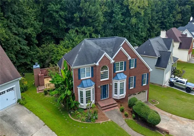 Photo 4 of Sale Pending at 1336 Velvet Crk Way SW, Marietta, GA 30008 | MLS# 7832431 | Listing updated on 2026-09-20