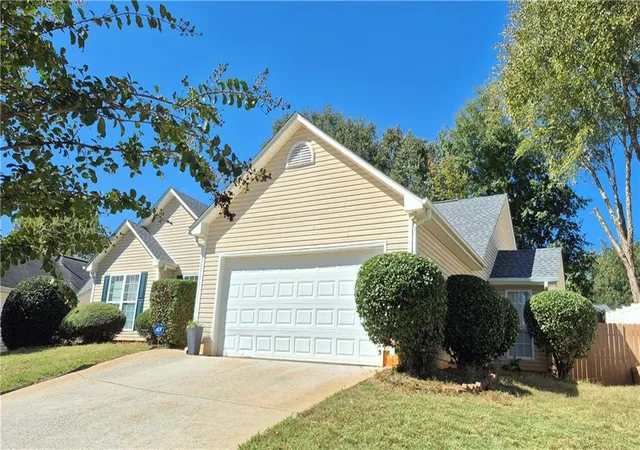 Photo 2 of Single family home for sale at 719 Fernstone Trl, Lawrenceville, GA 30046 | MLS# 7860161 | Listing updated on 2026-10-29