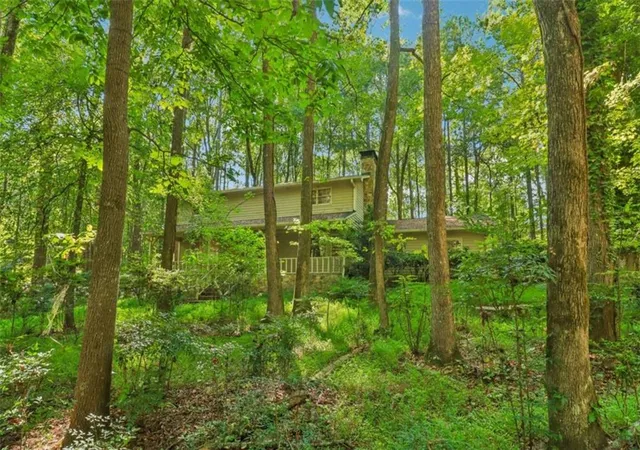 Photo 3 of Sale Pending at 175 Canterbury Ln, Fayetteville, GA 30215 | MLS# 7839295 | Listing updated on 2026-09-29