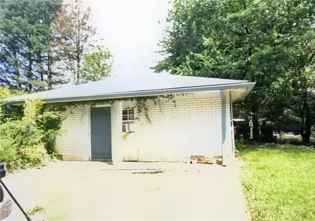 Photo 1 of Single family home for sale at 4955 Campbellton Rd Sw, Atlanta, GA 30331 | MLS# 7832384 | Listing updated on 2026-10-08