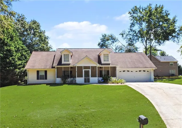 Photo 1 of Single family home for sale at 487 Spring St, Social Circle, GA 30025 | MLS# 7840024 | Listing updated on 2026-09-21