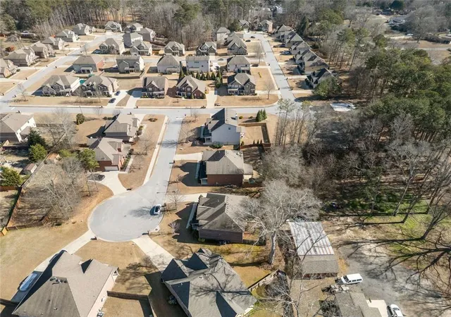 Photo 3 of Single family home for sale at 4173 Lilycrest Way, Powder Springs, GA 30127 | MLS# 7832005 | Listing updated on 2026-09-12