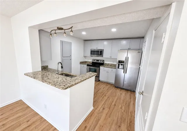 Photo 4 of Sale Pending at 2657 Lenox Rd NE #P-213, Atlanta, GA 30324 | MLS# 7837805 | Listing updated on 2026-10-26