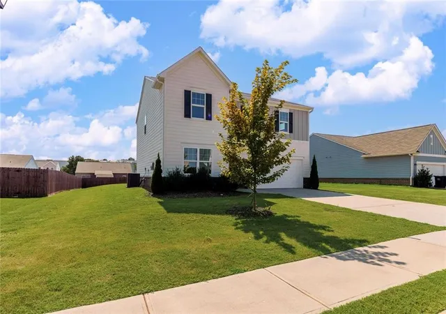 Photo 2 of Single family home for sale at 334 San Vito Way NW, Cartersville, GA 30120 | MLS# 7824613 | Listing updated on 2026-10-11