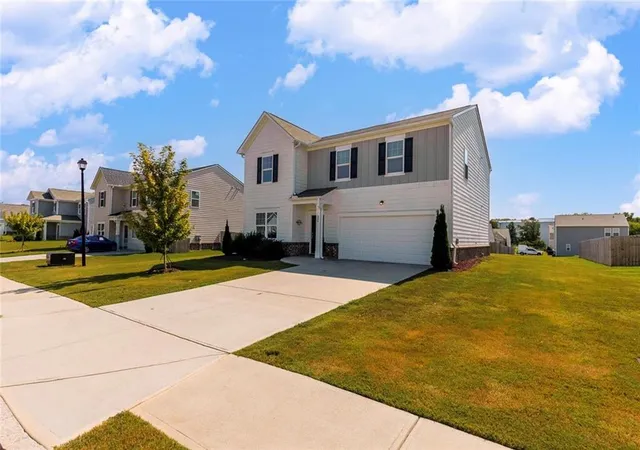 Photo 3 of Single family home for sale at 334 San Vito Way NW, Cartersville, GA 30120 | MLS# 7824613 | Listing updated on 2026-10-11