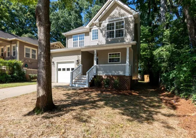 Photo 2 of Single family home for sale at 819 Gaston St Sw, Atlanta, GA 30310 | MLS# 7832637 | Listing updated on 2026-10-04