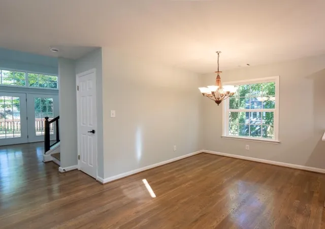 Photo 3 of Single family home for sale at 819 Gaston St Sw, Atlanta, GA 30310 | MLS# 7832637 | Listing updated on 2026-10-04