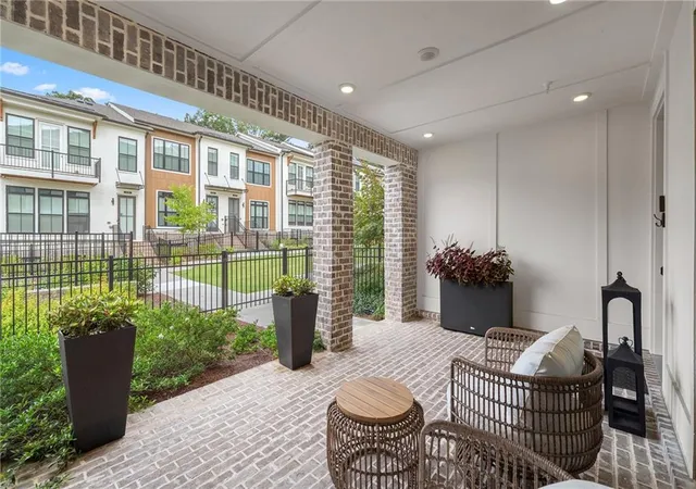 Photo 3 of Townhouse for sale at 431 Olmstead Way, Alpharetta, GA 30022 | MLS# 7829225 | Listing updated on 2026-09-17