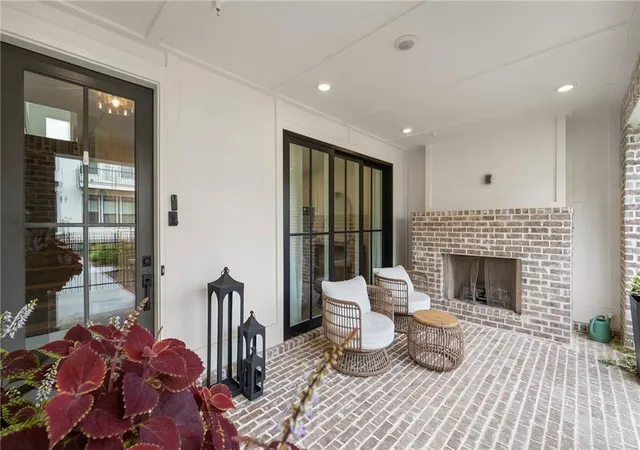 Photo 3 of Townhouse for sale at 431 Olmstead Way, Alpharetta, GA 30022 | MLS# 7829225 | Listing updated on 2026-09-17