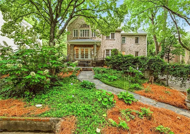Photo 31 of Single family home for sale at 964 Northcliffe Dr, Atlanta, GA 30318 | MLS# 7835439 | Listing updated on 2026-09-11