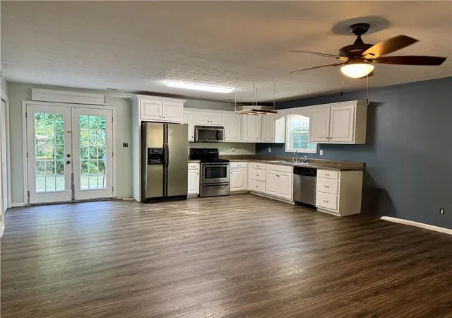 Photo 4 of Single family home for sale at 101 Mineral Springs Rd, Waco, GA 30182 | MLS# 7834541 | Listing updated on 2026-09-14