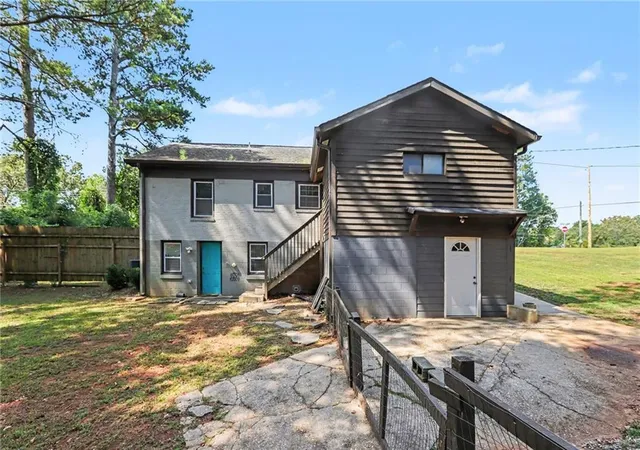 Photo 4 of Single family home for sale at 4722 Covington Hwy, Decatur, GA 30035 | MLS# 7841424 | Listing updated on 2026-09-23