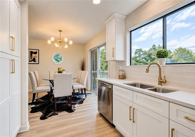 Photo 3 of Single family home for sale at 282 Park Ridge Ct, Riverdale, GA 30274 | MLS# 7852297 | Listing updated on 2026-10-25