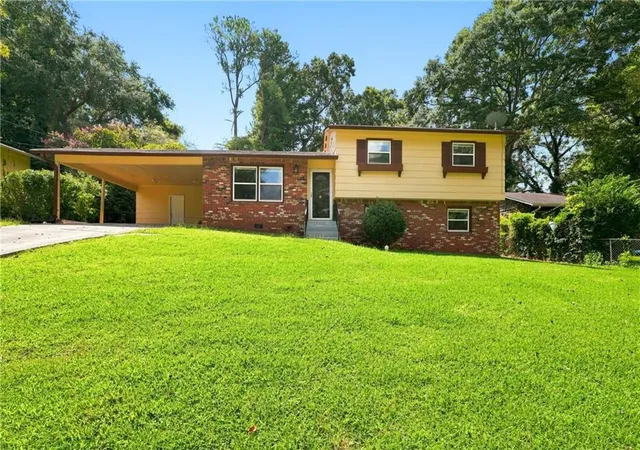 Photo 1 of Single family home for sale at 3713 Elkridge Dr, Decatur, GA 30032 | MLS# 7834438 | Listing updated on 2026-09-11