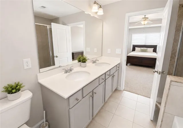 Photo 4 of Townhouse for sale at 10172 Benton Woods Dr, Covington, GA 30014 | MLS# 7844833 | Listing updated on 2026-09-26
