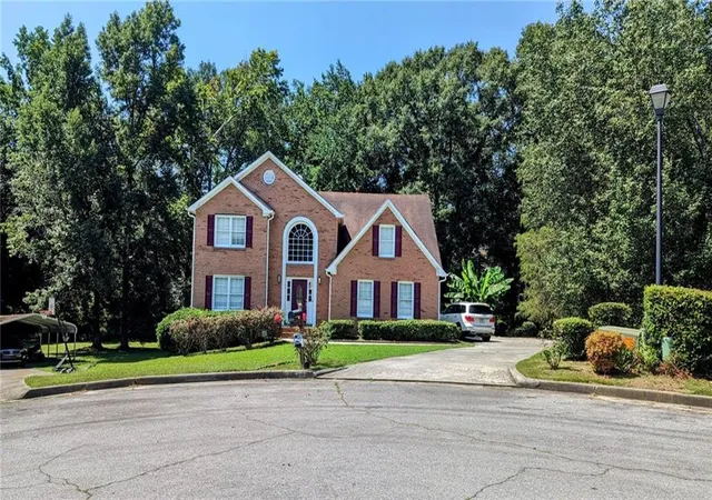 Photo 2 of Single family home for sale at 1810 Rockside Ln, Snellville, GA 30078 | MLS# 7831149 | Listing updated on 2026-09-12