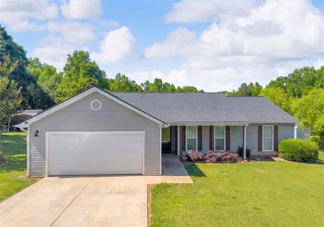 Photo 1 of Single family home for sale at 163 Ridgeland Dr, Maysville, GA 30558 | MLS# 7829224 | Listing updated on 2026-09-06