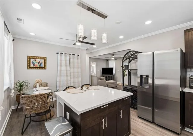 Photo 2 of Sale Pending at 933 Byron Dr Sw, Atlanta, GA 30310 | MLS# 7830081 | Listing updated on 2026-09-23