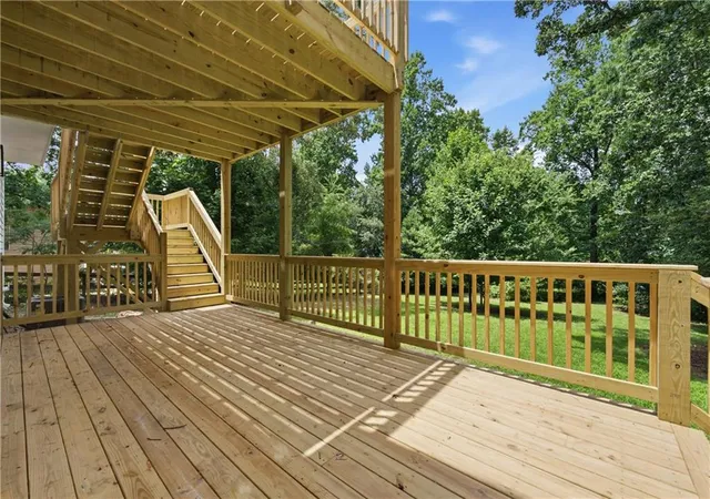 Photo 3 of Single family home for sale at 6231 Emerald Springs Dr SE, Acworth, GA 30102 | MLS# 7794674 | Listing updated on 2026-10-26